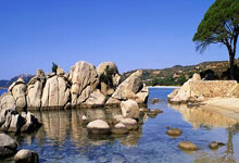 彻底崩盘？印尼35分钟0-3落后澳大利亚，欧文门前两连击得手.